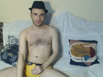Brownhaiir Chaturbate stream image from November 30, 2025