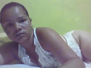 Camyh09 Chaturbate stream image from December 01, 2025