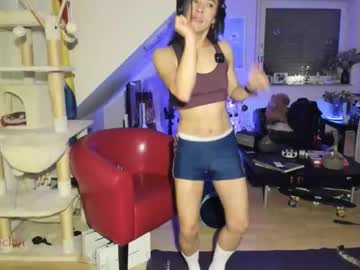 Tiny_Williams Chaturbate stream image from December 01, 2025