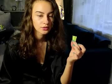 Bellewild757 Chaturbate stream image from December 01, 2025