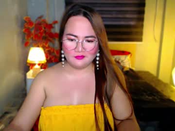 Xhotlaurax stream image from December 01, 2025