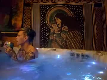 Aryaleor Chaturbate stream image from December 01, 2025