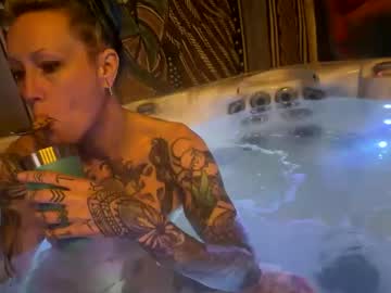 Tjamesm82 Chaturbate stream image from December 01, 2025