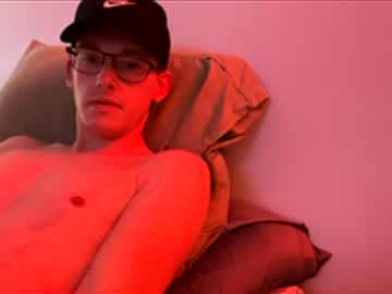 Bi_Inboston Chaturbate stream image from December 01, 2025