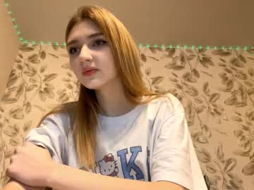 Janitamunerlyn Chaturbate stream image from December 01, 2025