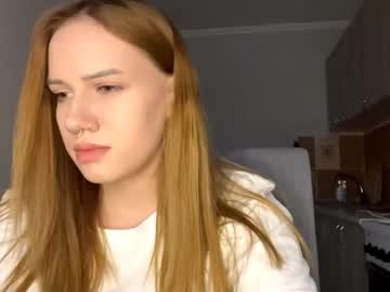 Paulinelejune Chaturbate stream image from December 01, 2025