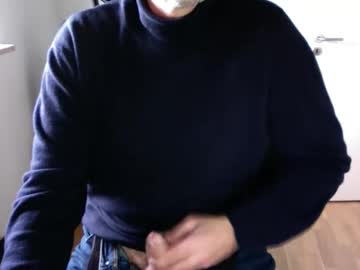 Quezviz Chaturbate stream image from December 01, 2025