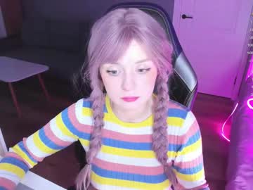 Exhoneyangel Chaturbate stream image from December 01, 2025