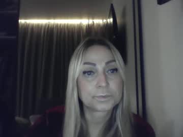 Blondkitti Chaturbate stream image from December 01, 2025