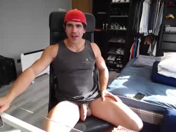 Latino23bom Chaturbate stream image from December 01, 2025