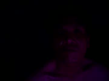 Rwwuumzuuepz Chaturbate stream image from December 01, 2025