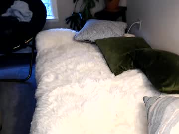 Satine_Moane Chaturbate stream image from December 01, 2025