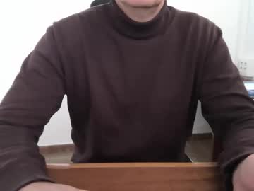 Yo47 Chaturbate stream image from December 01, 2025