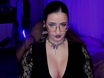 Annalluring Chaturbate stream image from December 01, 2025