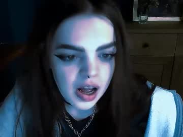 Misticwave Chaturbate stream image from December 01, 2025