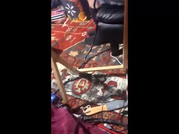 2dadsandson Chaturbate stream image from December 01, 2025