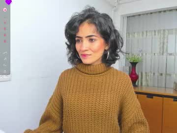 Hanna_Chloe Chaturbate stream image from December 01, 2025