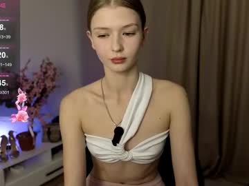 Long_000 Chaturbate stream image from December 01, 2025
