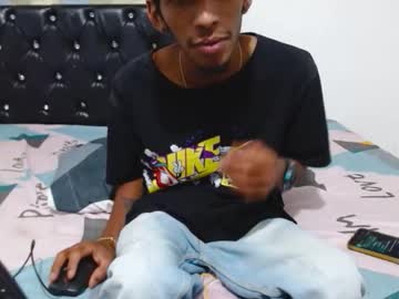 Roberthycami2123 Chaturbate stream image from December 01, 2025