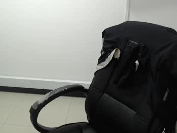 Jenn_Cg Chaturbate stream image from December 01, 2025