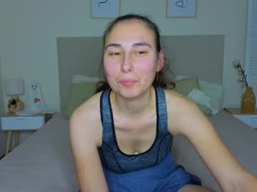 Olivia_Milff Chaturbate stream image from December 01, 2025