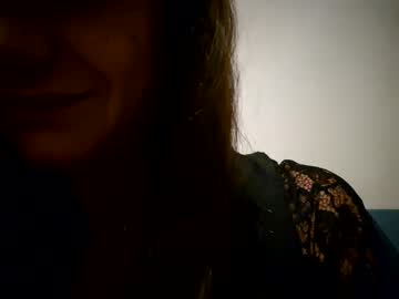 Laraa333 Chaturbate stream image from December 02, 2025