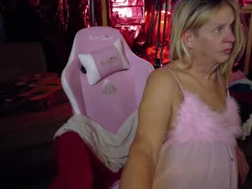 Charli_Girl Chaturbate stream image from December 02, 2025