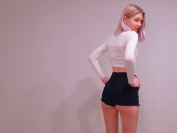 Lilylumina_ Chaturbate stream image from December 02, 2025