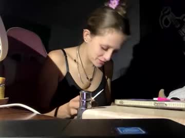 Kitana6923 Chaturbate stream image from December 02, 2025