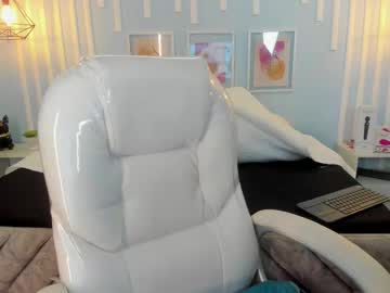 Carolineevanss1 Chaturbate stream image from December 02, 2025