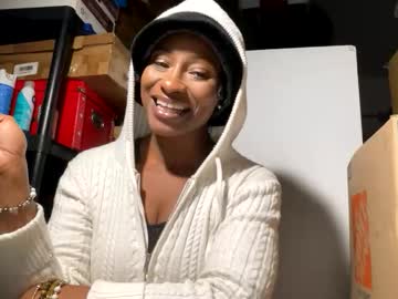 Wynterheat Chaturbate stream image from December 02, 2025