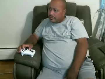 Ldog2022 Chaturbate stream image from December 02, 2025
