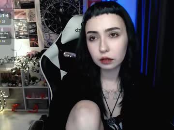 Julscinamon Chaturbate stream image from December 02, 2025