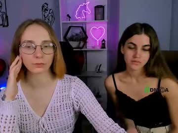 Lina_Fox12 Chaturbate stream image from December 02, 2025