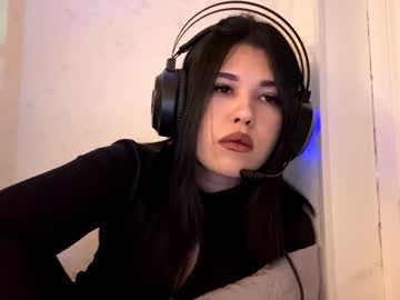 Charalilleberg Chaturbate stream image from December 02, 2025