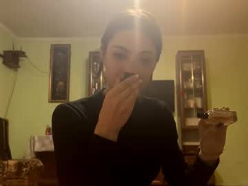 Christenetrueluck Chaturbate stream image from December 02, 2025