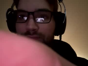 Freezeskiii Chaturbate stream image from December 02, 2025