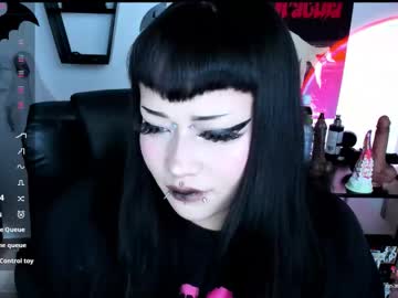 Cristal_Kosh Chaturbate stream image from December 02, 2025