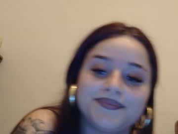 Lucyymorningstar Chaturbate stream image from December 02, 2025