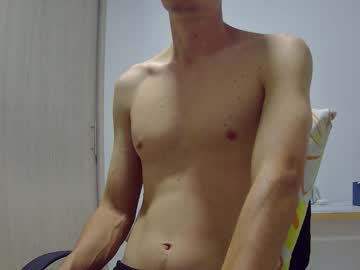 Royyourtoy Chaturbate stream image from December 03, 2025