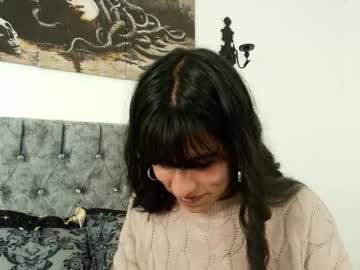Bella_Poisonous Chaturbate stream image from December 03, 2025