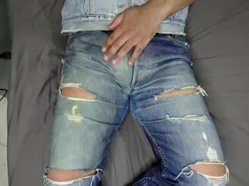 Spunkylevisjeans Chaturbate stream image from December 03, 2025