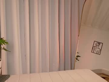Victorianova Chaturbate stream image from December 03, 2025