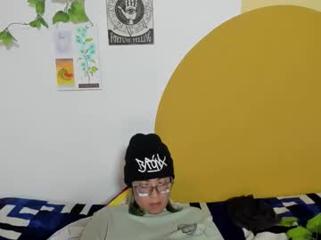 Waningrosee Chaturbate stream image from December 03, 2025