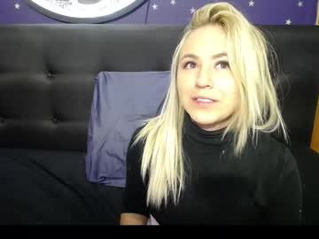 Angel_White25 Chaturbate stream image from December 03, 2025