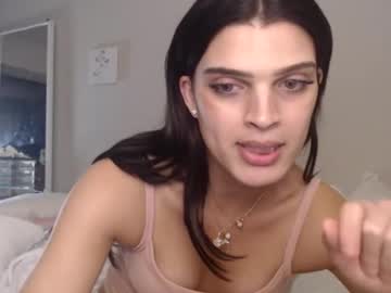 Aridabratzdoll Chaturbate stream image from December 03, 2025