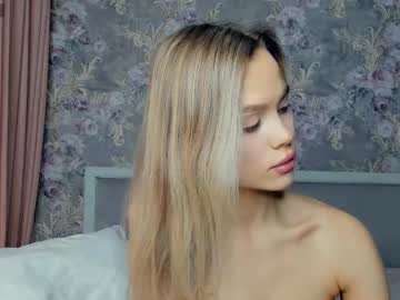 Elisiopilin Chaturbate stream image from December 03, 2025