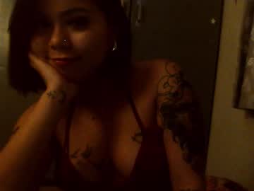 Goldaveronn Chaturbate stream image from December 03, 2025