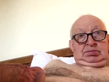Hotmuff99 Chaturbate stream image from December 03, 2025