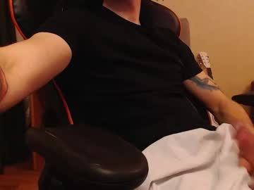 Mrbeautifuleyes Chaturbate stream image from December 03, 2025